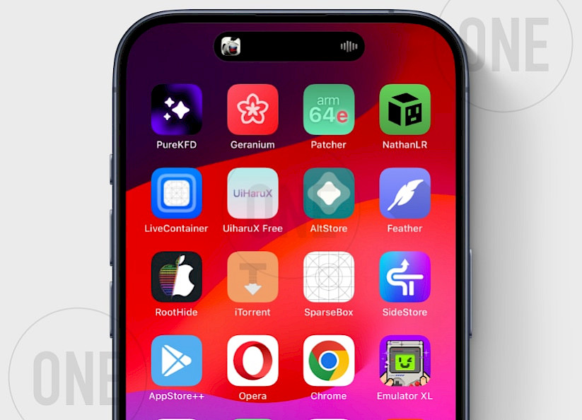 Dynamic Island on iPhone 13.