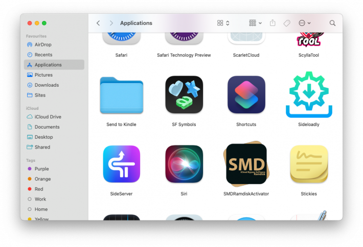 Applications folder screenshot.