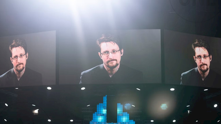Promotion image of 4 Tech Whistleblowers With Their Revelations article.